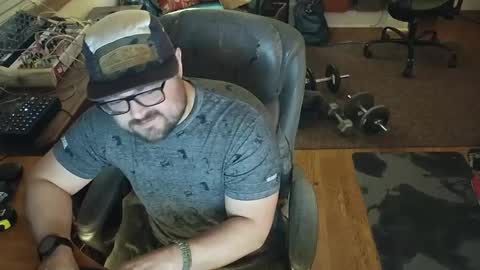 fungus_humungus online show from November 24, 2025, 4:56 am