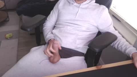 Snapshot of funkybits chatting on March 10, 2025, 12:59 pm funkybits online show from March 10, 2025, 12:59 pm