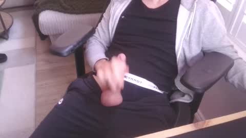 Snapshot of funkybits chatting on February 24, 2026, 2:26 pm funkybits online show from February 24, 2026, 2:26 pm