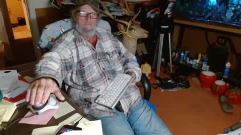 mike online show from November 8, 2025, 5:18 am