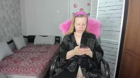 funny_bunny4 online show from March 3, 2025, 7:49 pm