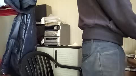Italian men online show from April 25, 2026, 9:34 am