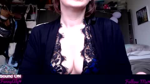 Snapshot of funnyaly chatting on March 16, 2026, 2:32 pm funnyaly online show from March 16, 2026, 2:32 pm