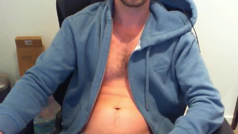 YWhiteNiceMan online show from October 14, 2025, 8:31 pm