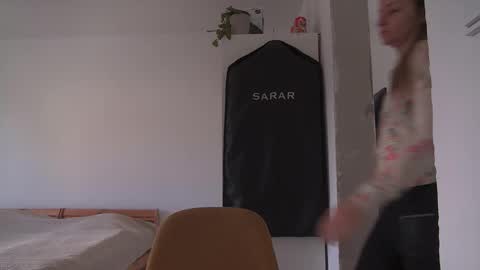 Snapshot of funservice chatting on November 11, 2025, 8:14 am funservice online show from November 11, 2025, 8:14 am