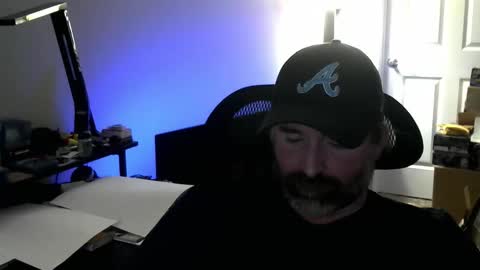 Snapshot of fuzz69_ chatting on November 27, 2025, 9:33 am fuzz69_ online show from November 27, 2025, 9:33 am