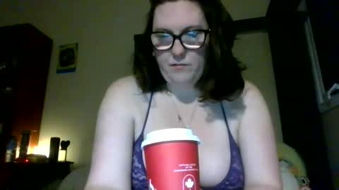 fuzzypeaches87 online show from February 22, 2026, 2:45 am