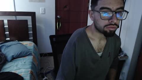 andrew online show from November 1, 2025, 3:58 pm