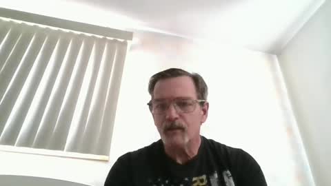 Snapshot of fxson8 chatting on February 28, 2025, 4:20 pm fxson8 online show from February 28, 2025, 4:20 pm