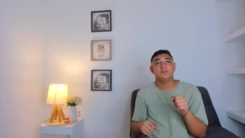 gaael_x online show from October 29, 2025, 7:04 pm