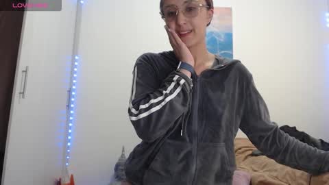 Gabriela online show from September 25, 2025, 10:35 pm