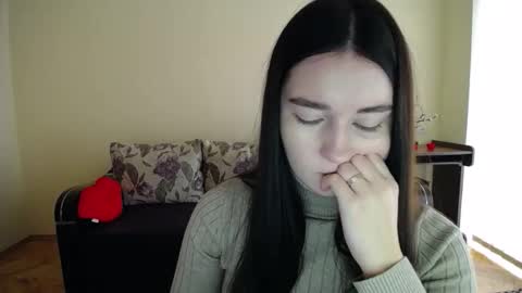 Jaklin online show from November 7, 2025, 9:31 am