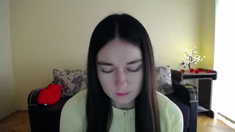 Jaklin online show from April 17, 2026, 8:39 am