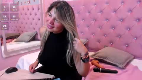 Snapshot of gabby_santos_ chatting on February 28, 2026, 12:50 pm Gaby Santos online show from February 28, 2026, 12:50 pm