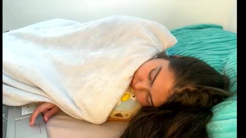 gabbyfoox online show from September 18, 2025, 5:48 pm