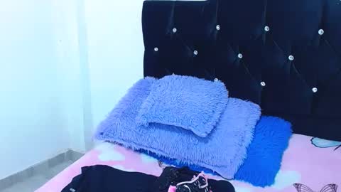 Snapshot of gabi_jhons_23 chatting on November 10, 2025, 8:35 am gabi_jhons_23 online show from November 10, 2025, 8:35 am