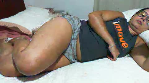 Snapshot of gabibrasil chatting on January 14, 2026, 10:47 pm gaby layla online show from January 14, 2026, 10:47 pm