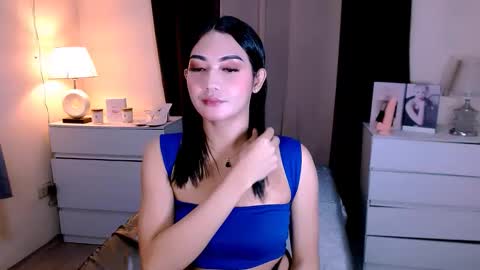 Snapshot of gabriela_deluxe chatting on December 4, 2025, 5:54 pm gabriela_deluxe online show from December 4, 2025, 5:54 pm