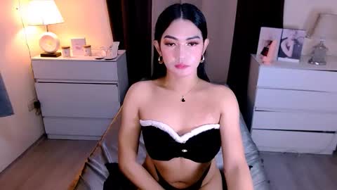 Snapshot of gabriela_deluxe chatting on December 5, 2025, 4:25 pm gabriela_deluxe online show from December 5, 2025, 4:25 pm