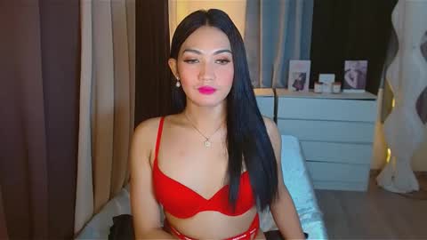 Snapshot of gabriela_deluxe chatting on February 7, 2026, 9:57 am gabriela_deluxe online show from February 7, 2026, 9:57 am