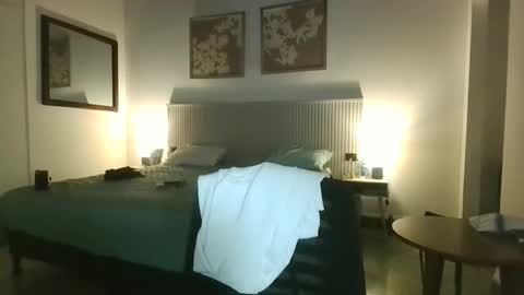 Gabriela Miller online show from April 16, 2026, 9:39 pm