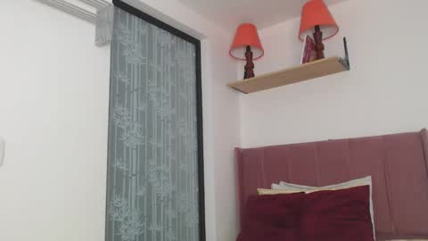 GabrielaRossa online show from December 12, 2024, 12:44 pm