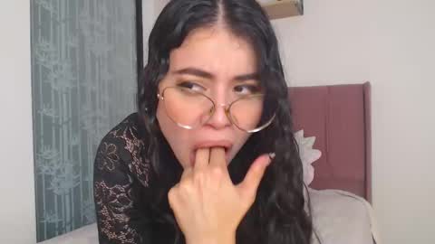 GabrielaRossa online show from February 24, 2025, 3:20 pm