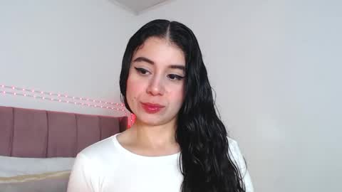 GabrielaRossa online show from June 2, 2026, 6:43 pm