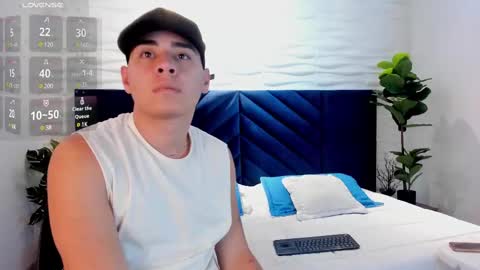 gabriell_ramirez_ online show from February 18, 2025, 3:31 am