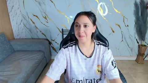 Gabriella online show from May 9, 2026, 3:45 am