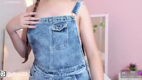 Snapshot of gabriellahoney18 chatting on January 31, 2025, 10:42 pm Gabriella online show from January 31, 2025, 10:42 pm