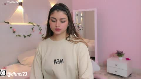 Snapshot of gabriellahoney18 chatting on February 8, 2025, 12:38 am Gabriella online show from February 8, 2025, 12:38 am