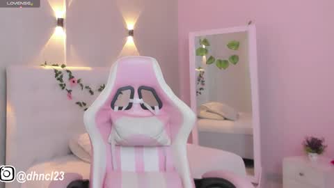 Snapshot of gabriellahoney18 chatting on February 26, 2025, 8:54 pm Gabriella online show from February 26, 2025, 8:54 pm