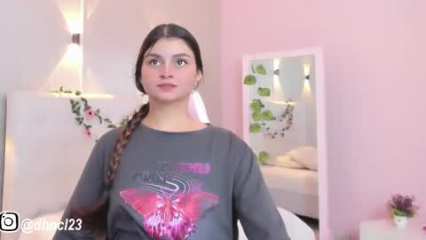 Snapshot of gabriellahoney18 chatting on March 3, 2025, 7:17 pm Gabriella online show from March 3, 2025, 7:17 pm