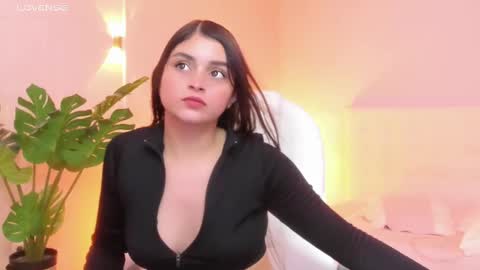 Snapshot of gabriellahoney18 chatting on September 8, 2025, 8:41 pm Gabriella online show from September 8, 2025, 8:41 pm