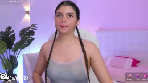 Snapshot of gabriellahoney18 chatting on September 30, 2025, 6:57 pm Gabriella online show from September 30, 2025, 6:57 pm