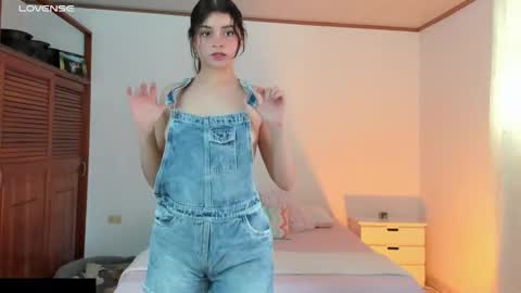 Snapshot of gabriellahoney18 chatting on March 3, 2026, 6:14 pm Gabriella online show from March 3, 2026, 6:14 pm