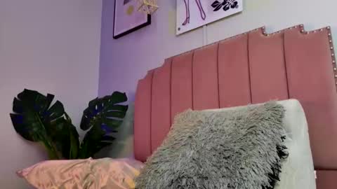 Snapshot of gabrielle_ramirez chatting on January 10, 2026, 11:31 pm Gabriel online show from January 10, 2026, 11:31 pm