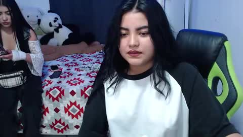 Gabriela online show from December 12, 2024, 1:32 am