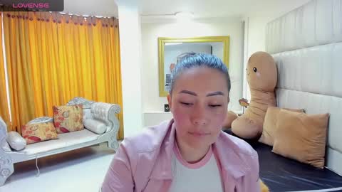 gabriela online show from March 5, 2025, 3:51 pm