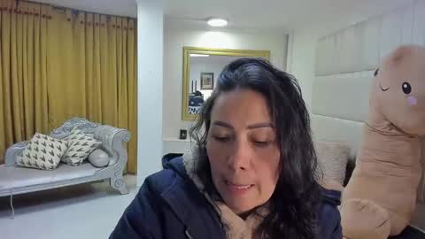 gabriela online show from December 3, 2025, 10:24 am