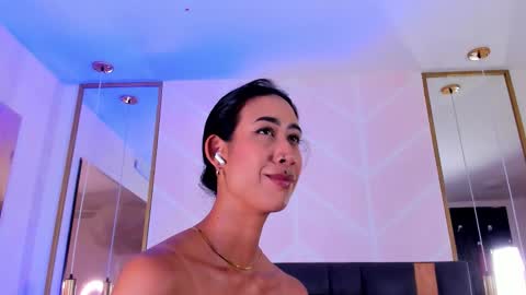 Gaby online show from December 17, 2025, 8:04 pm