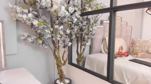 gabyyjones online show from February 26, 2025, 2:36 pm