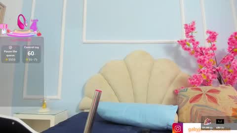 gabyyjones online show from September 11, 2025, 9:09 am