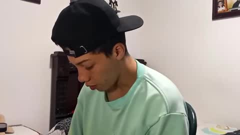 Snapshot of gadiel_sex chatting on October 5, 2025, 9:13 pm gadiel_sex online show from October 5, 2025, 9:13 pm