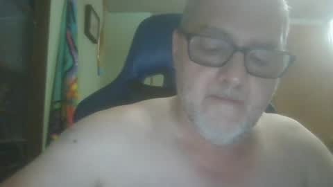 Snapshot of gadude45 chatting on October 8, 2025, 11:13 pm gadude45 online show from October 8, 2025, 11:13 pm