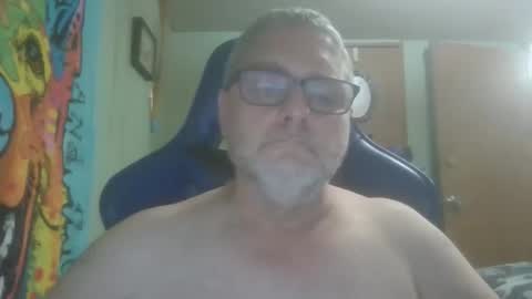 Snapshot of gadude45 chatting on October 28, 2025, 12:14 am gadude45 online show from October 28, 2025, 12:14 am