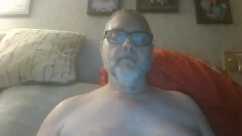 Snapshot of gadude45 chatting on December 1, 2025, 3:33 am gadude45 online show from December 1, 2025, 3:33 am