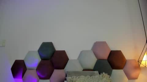 GahiaBelucci online show from March 3, 2026, 11:49 am