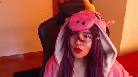 Kate 3 online show from April 3, 2026, 8:07 pm